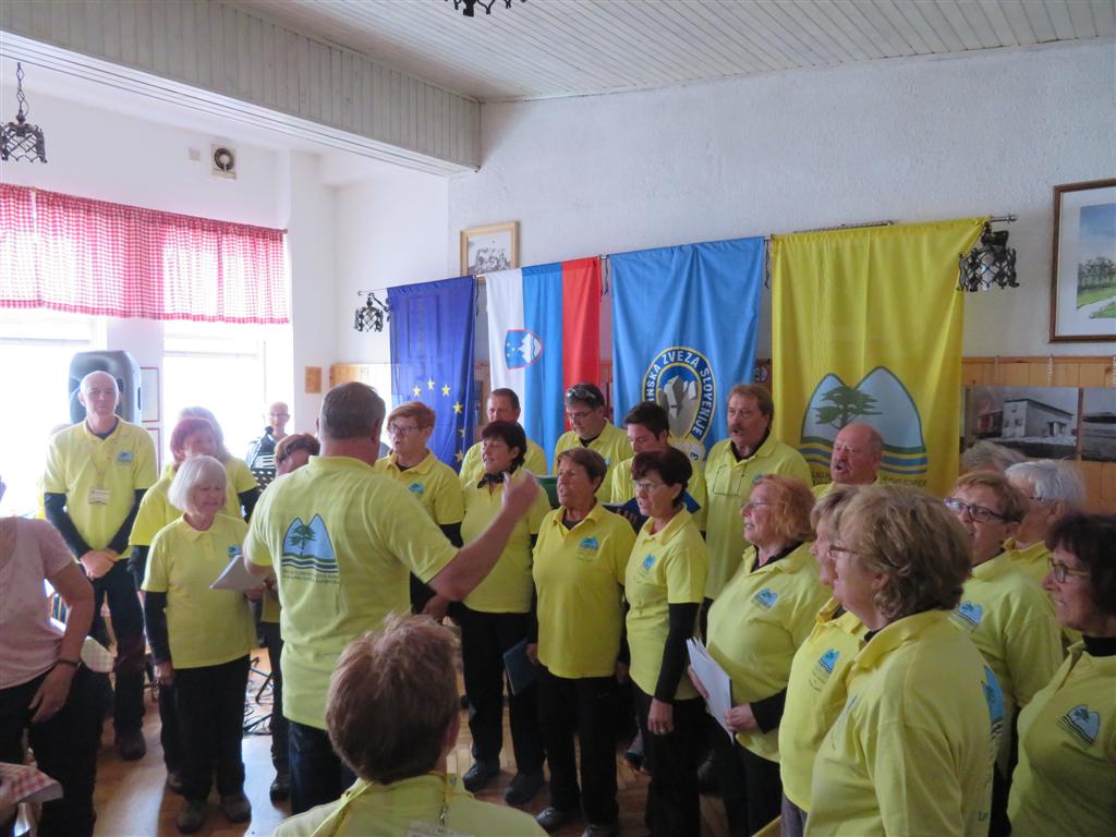 pzs_slovenija_planinari_pohod_na_slavnik_2018_foto_gorazd_lorencic__8_ pzs_slovenija_planinari_pohod_na_slavnik_2018_foto_gorazd_lorencic__8_